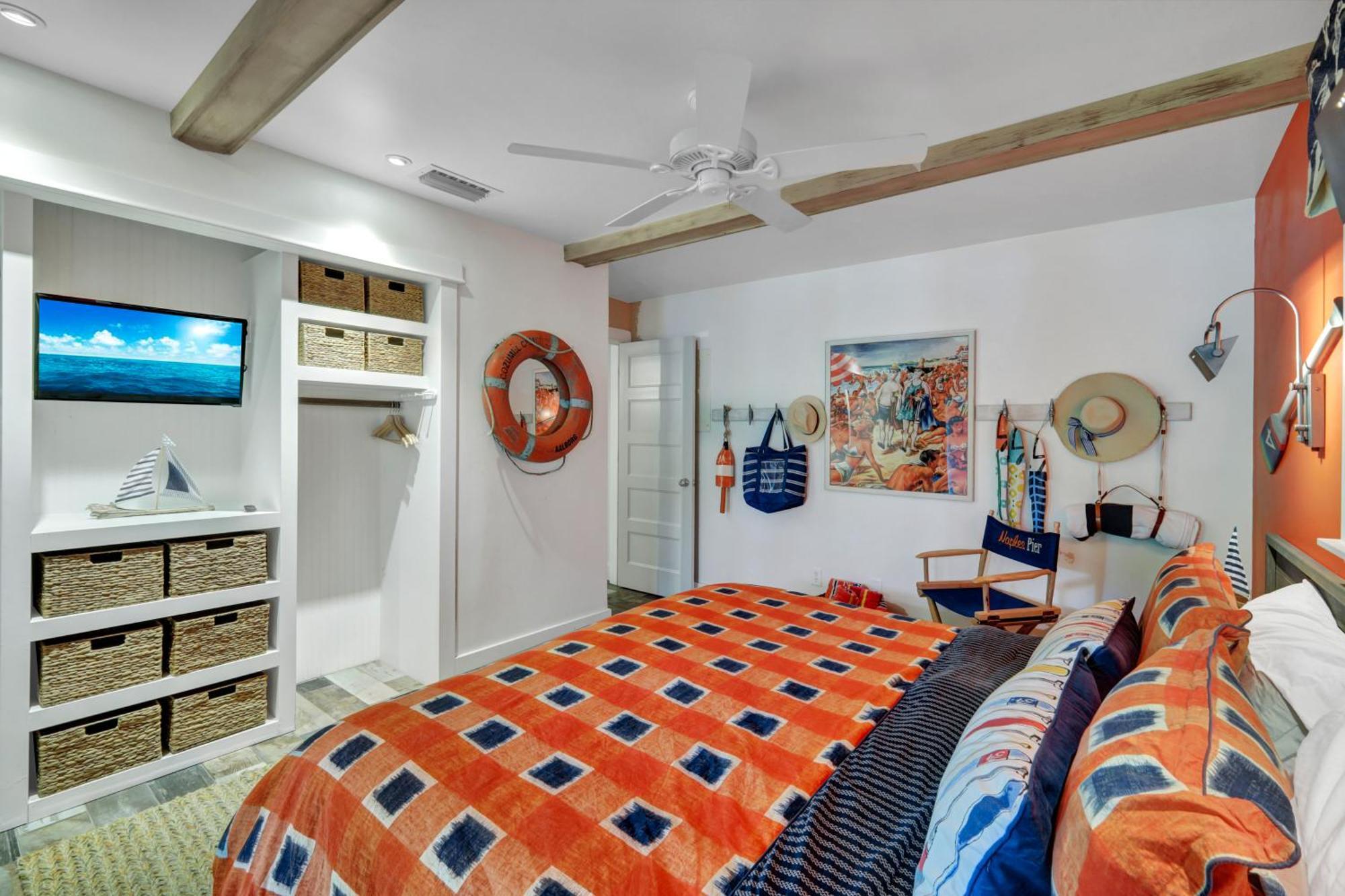 Coastal Vibes, Pickleball Court, One Mile To The Holiday home Naples