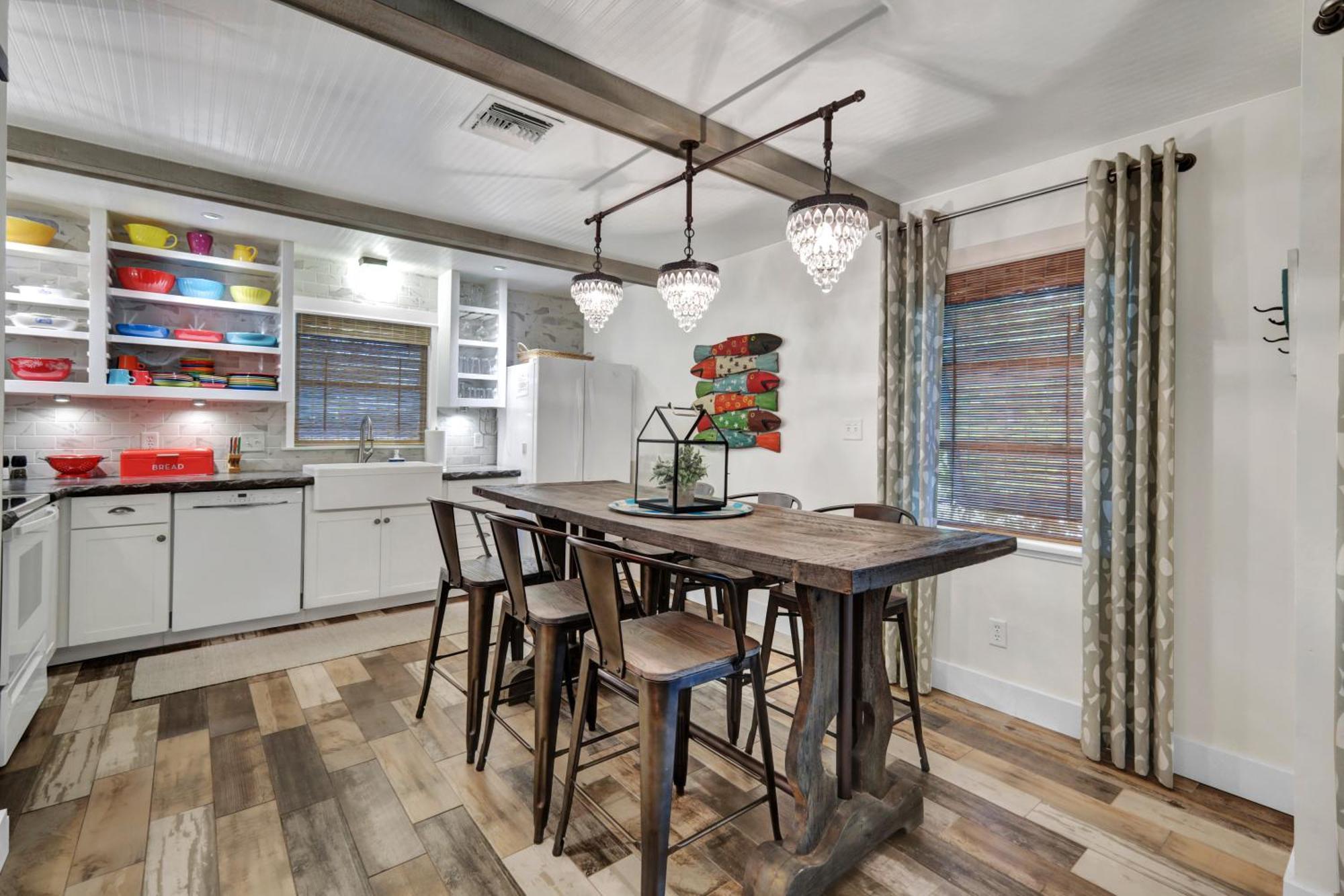 Holiday home Coastal Vibes, Pickleball Court, One Mile To The Naples
