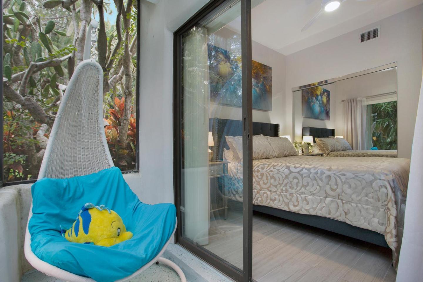 Dream At Wtc With Heated Pool Sauna 7 Bicycles And 3 Mls To Apartment Naples