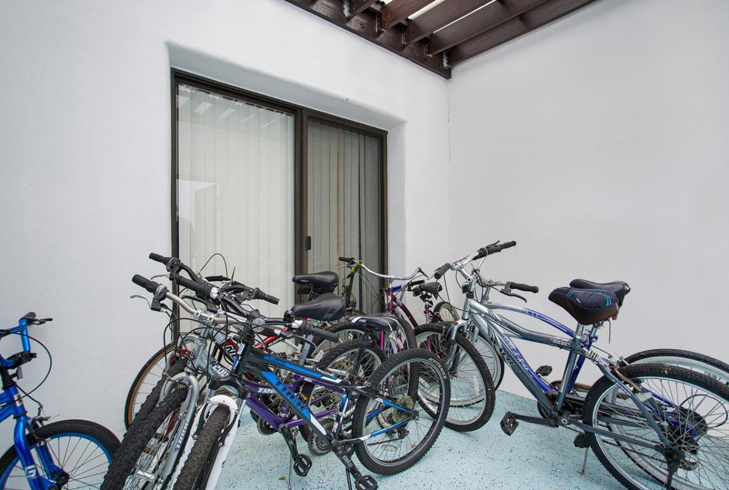 Dream At Wtc With Heated Pool Sauna 7 Bicycles And 3 Mls To
