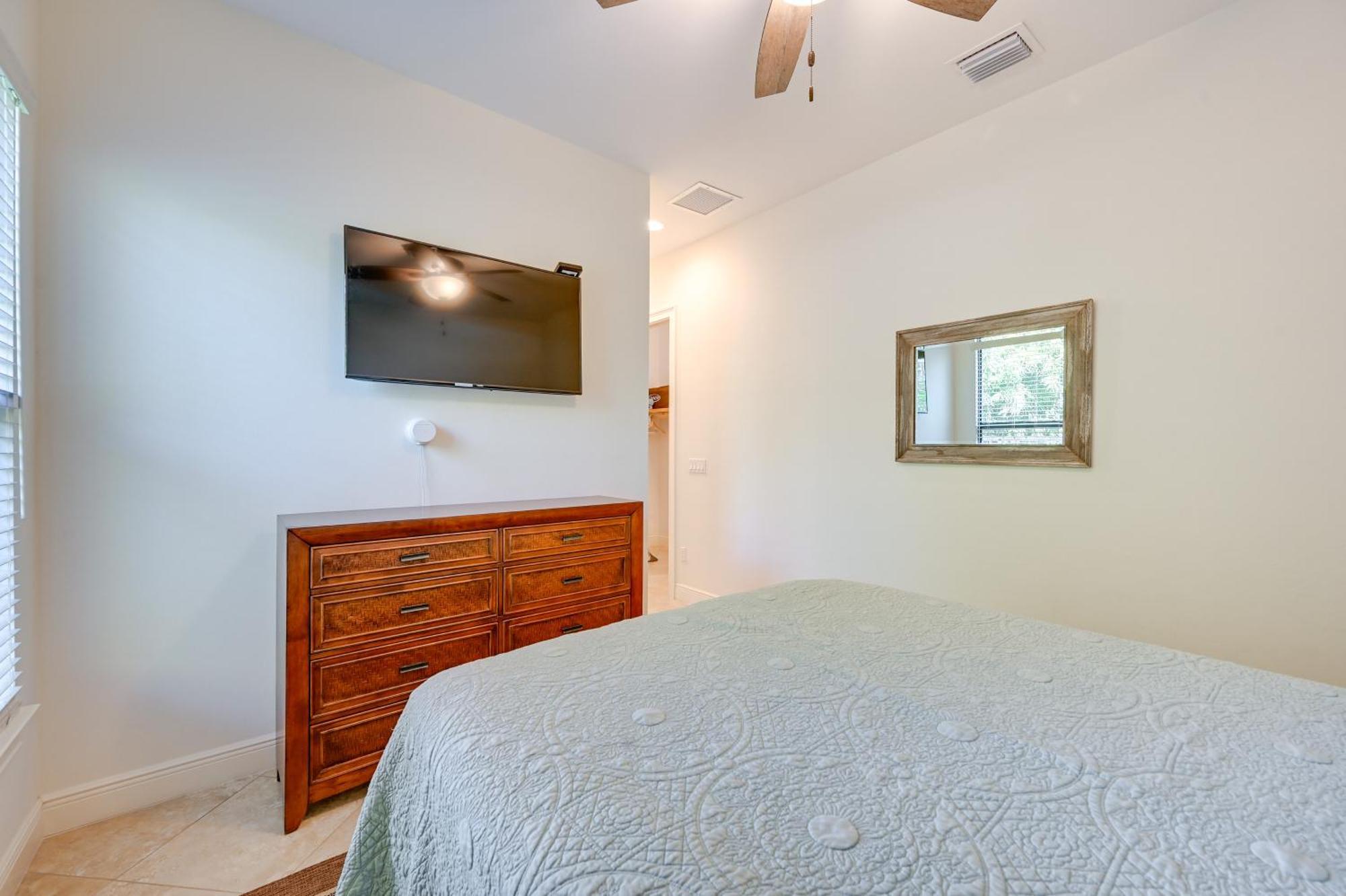 Chic Retreat With Private Heated Pool And Lanai Holiday home *