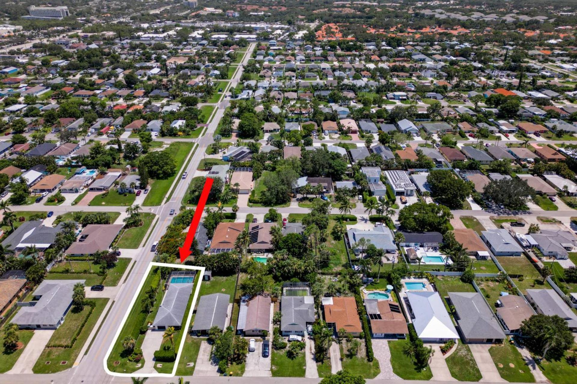 Park- 98th Ave. N. * Naples