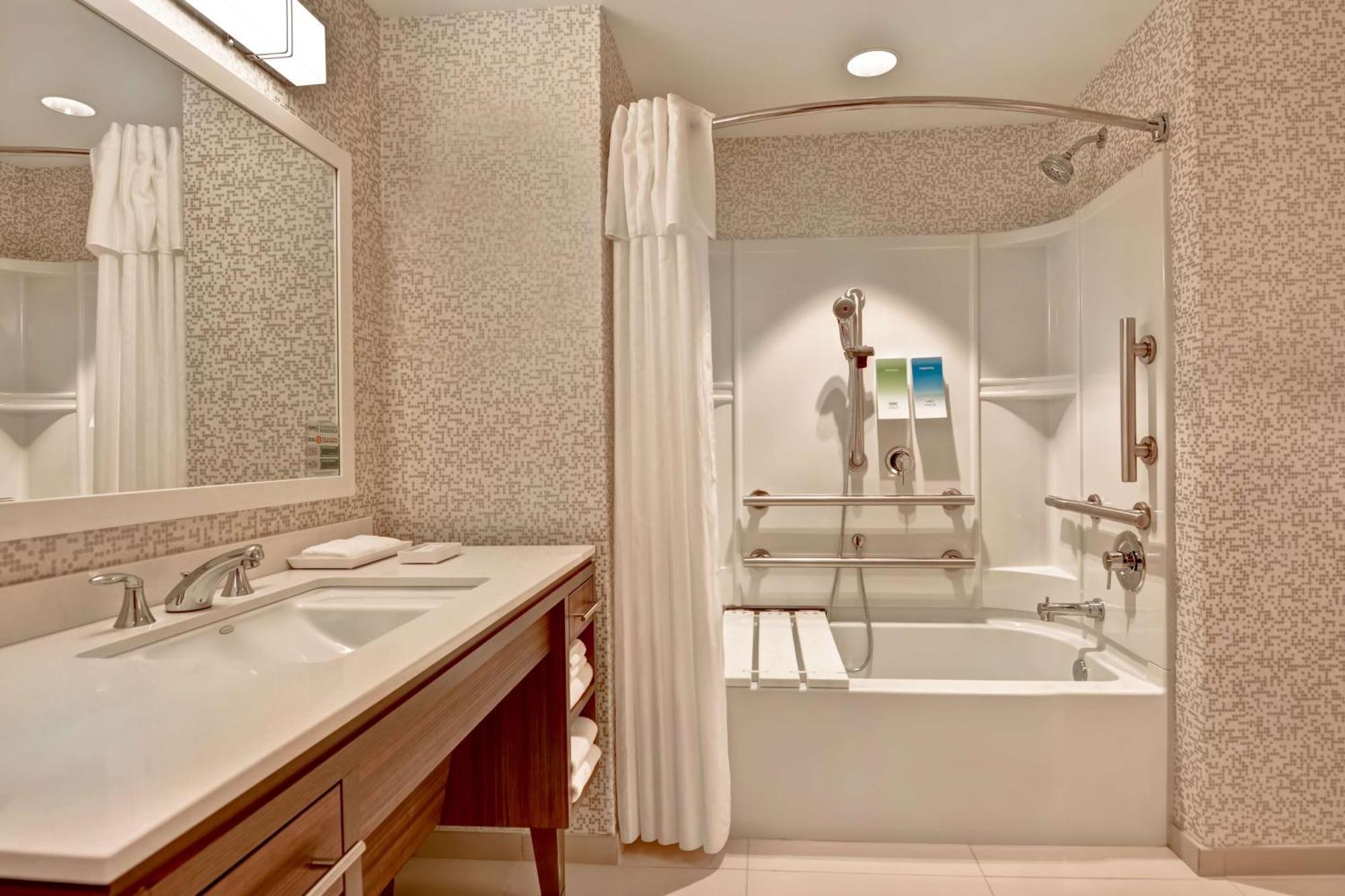Home2 By Hilton I-75 Pine Ridge Road 3* Naples