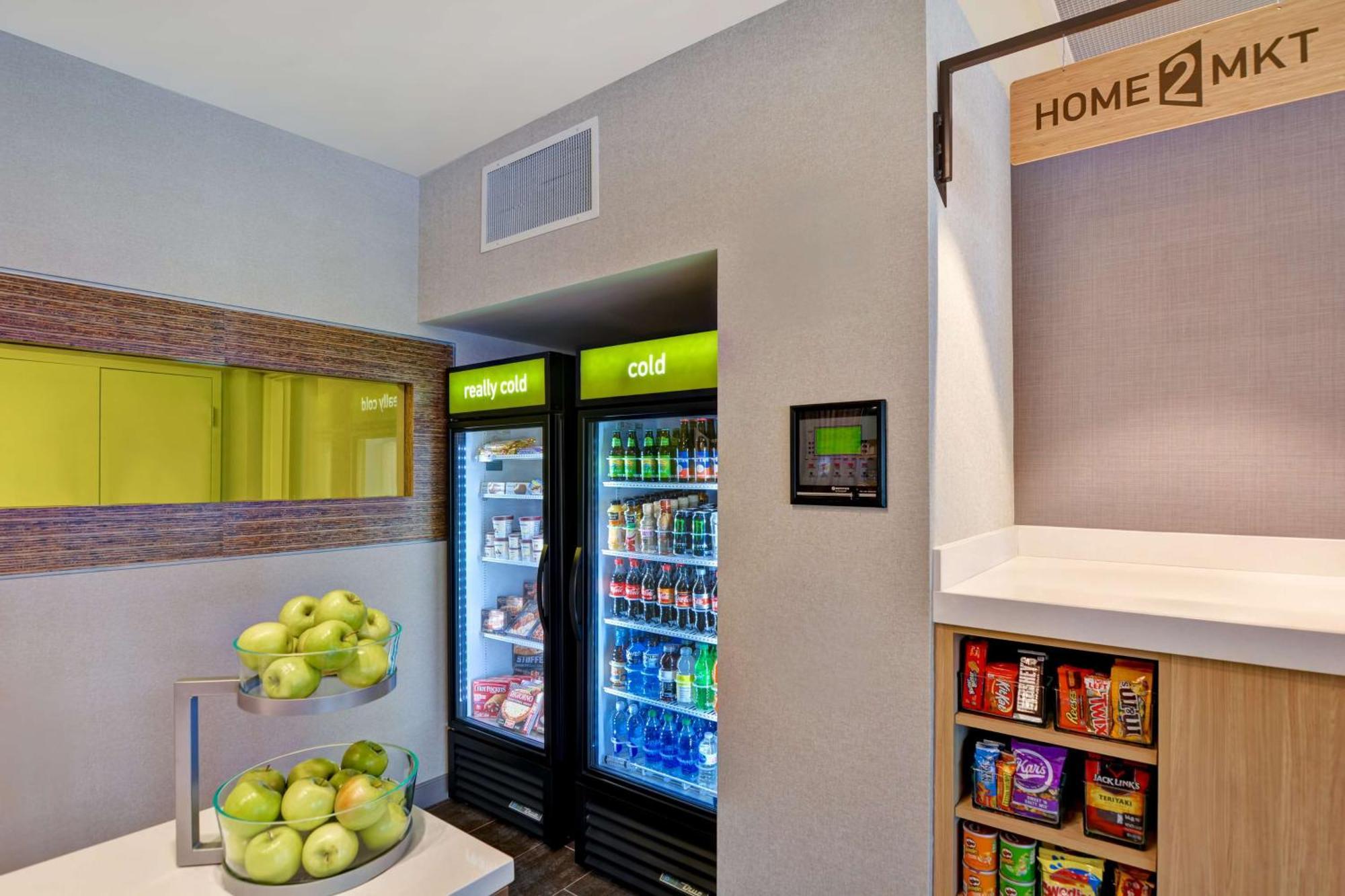 Hotel Home2 By Hilton I-75 Pine Ridge Road 3*
