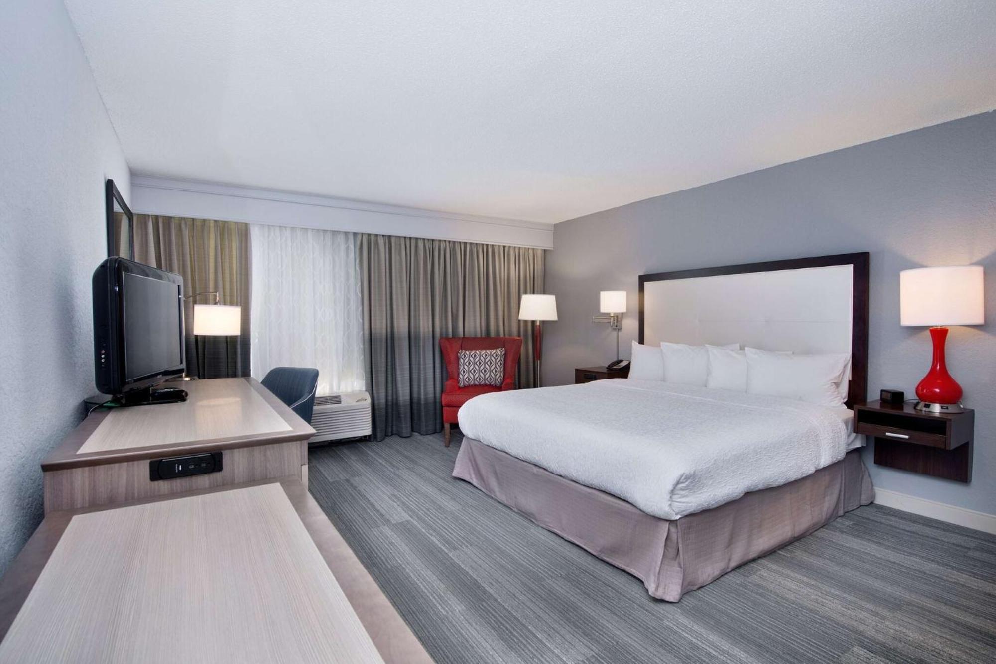 Hampton Naples - I-75 Hotel 3*