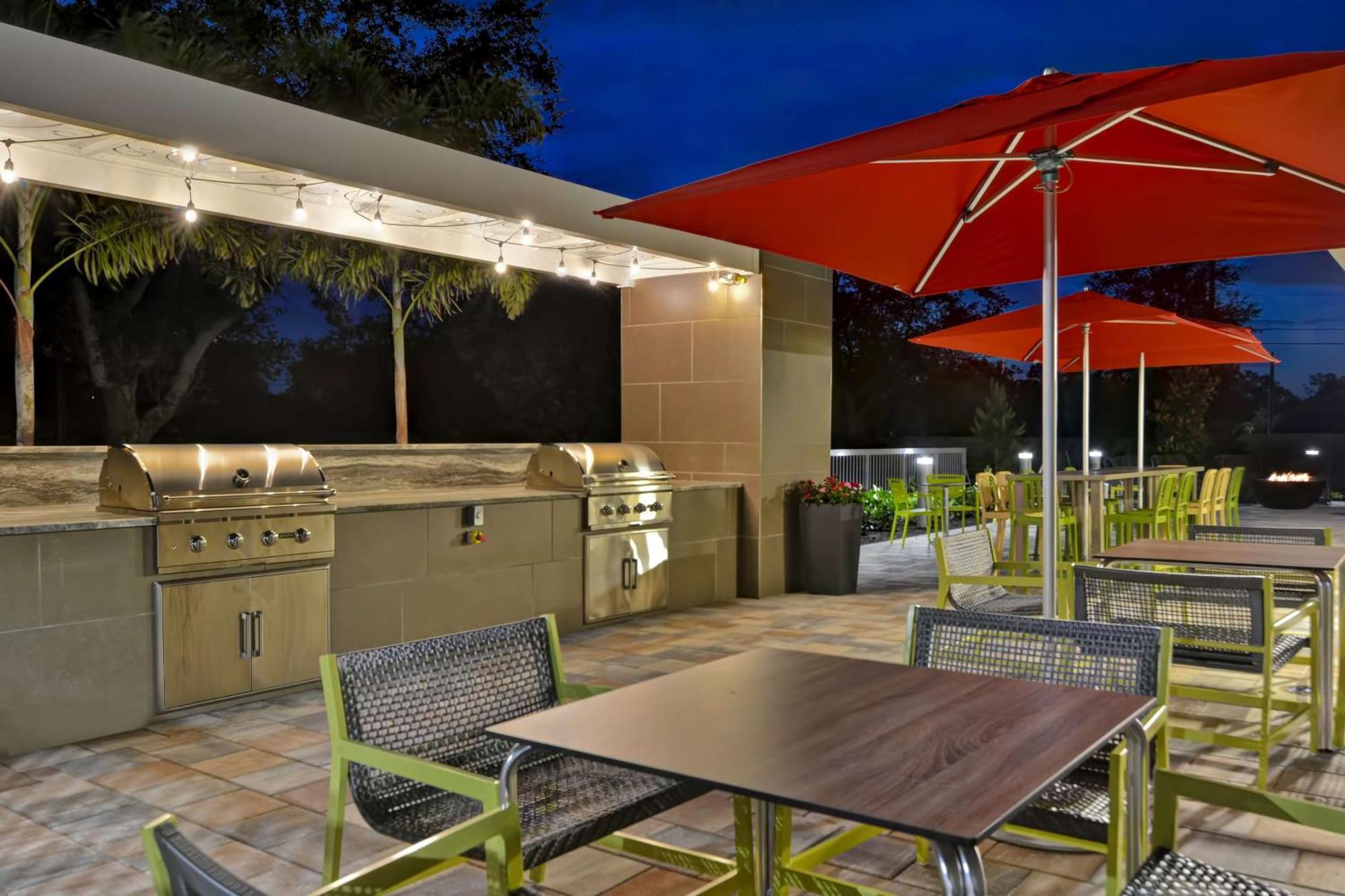 Hotel Home2 By Hilton I-75 Pine Ridge Road Naples