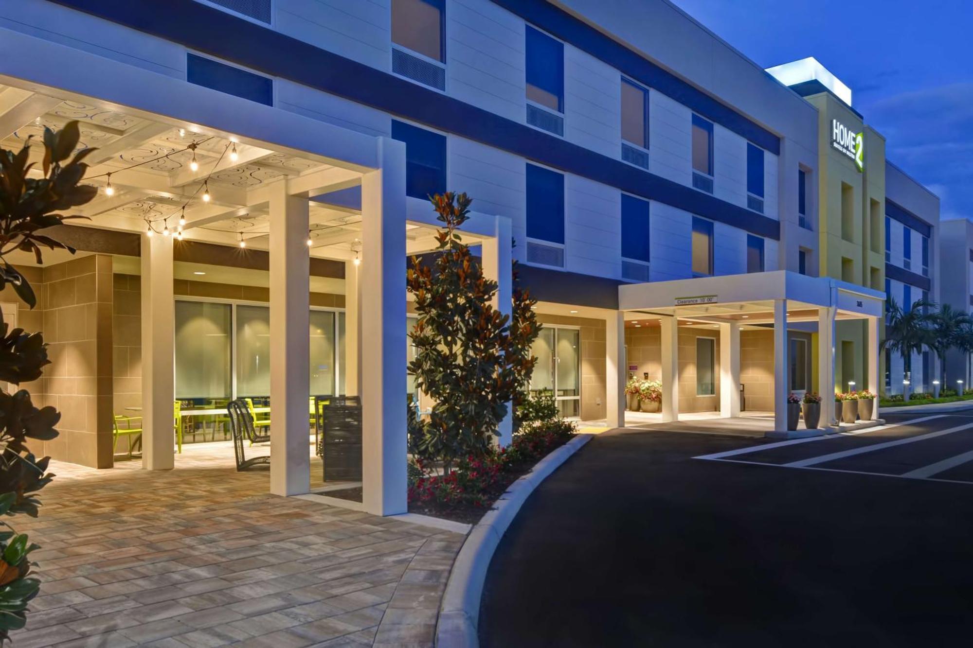 Hotel Home2 By Hilton I-75 Pine Ridge Road Naples