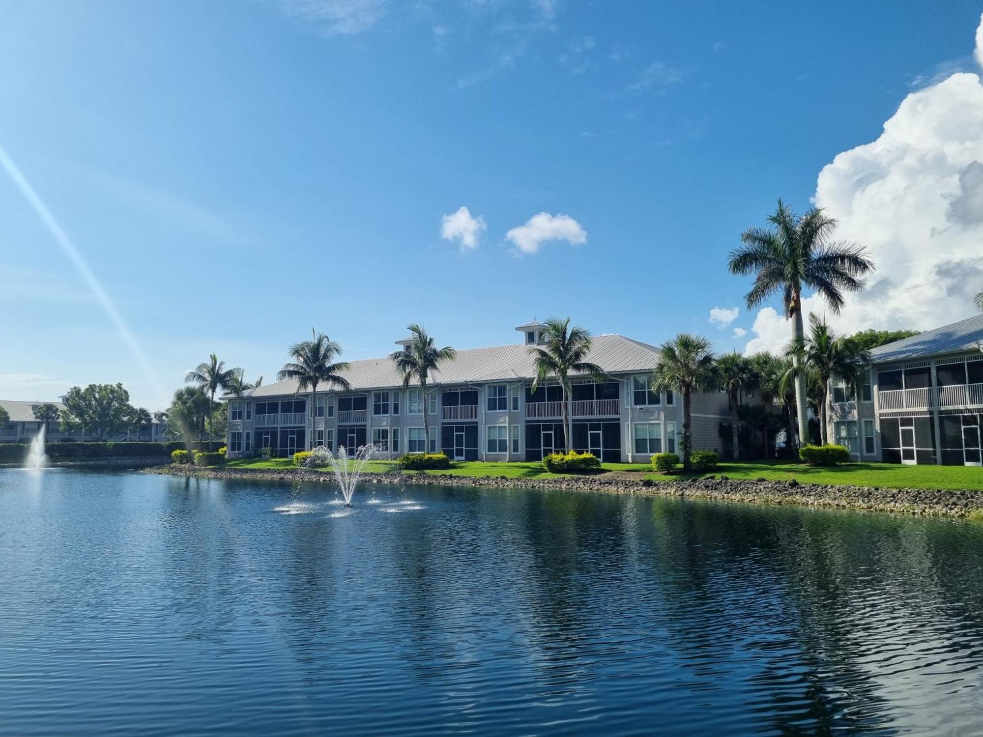 Stunning 2-bedroom Den In Greenlinks