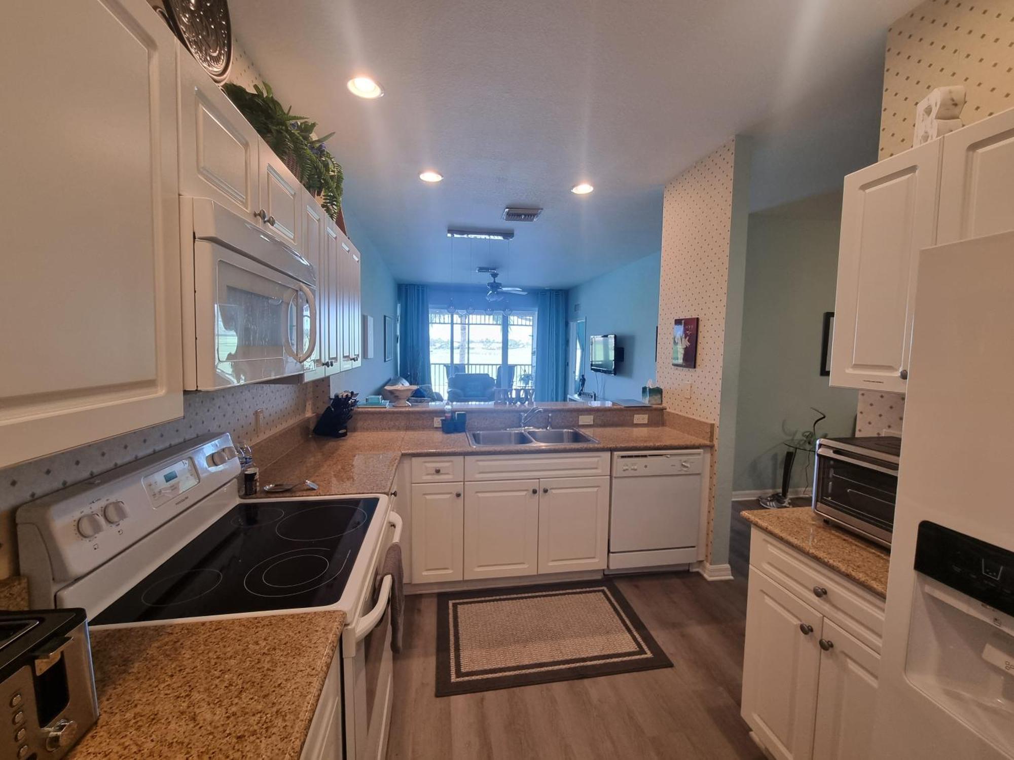 Apartment Stunning 2-bedroom Den In Greenlinks Naples