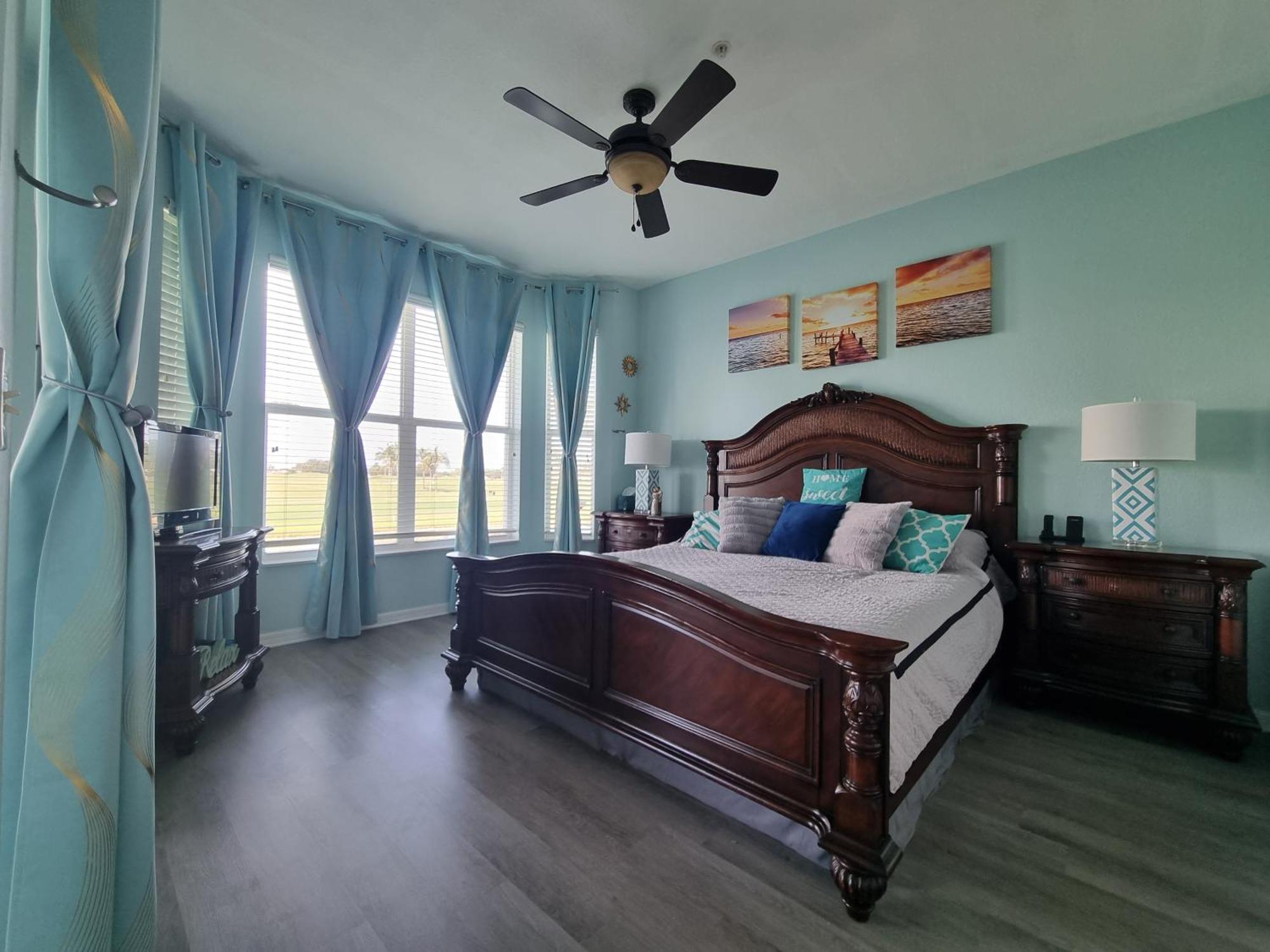 Stunning 2-bedroom Den In Greenlinks