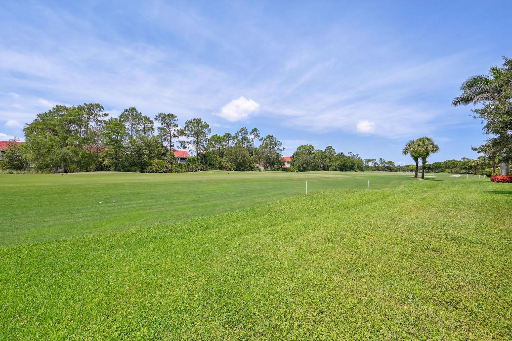 Apartment Elegant With Golf View And Community Pool *