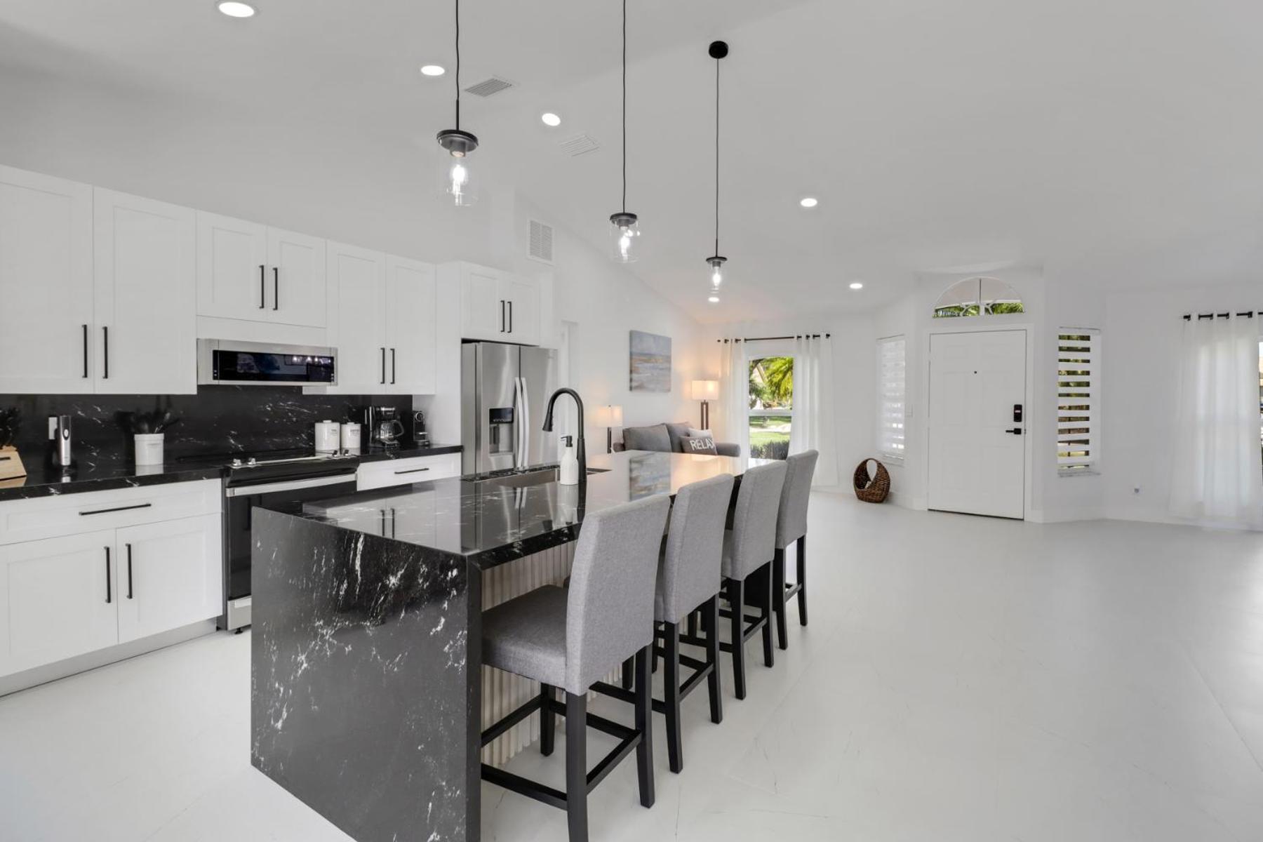 Anna Retreat With Pool Villa Naples