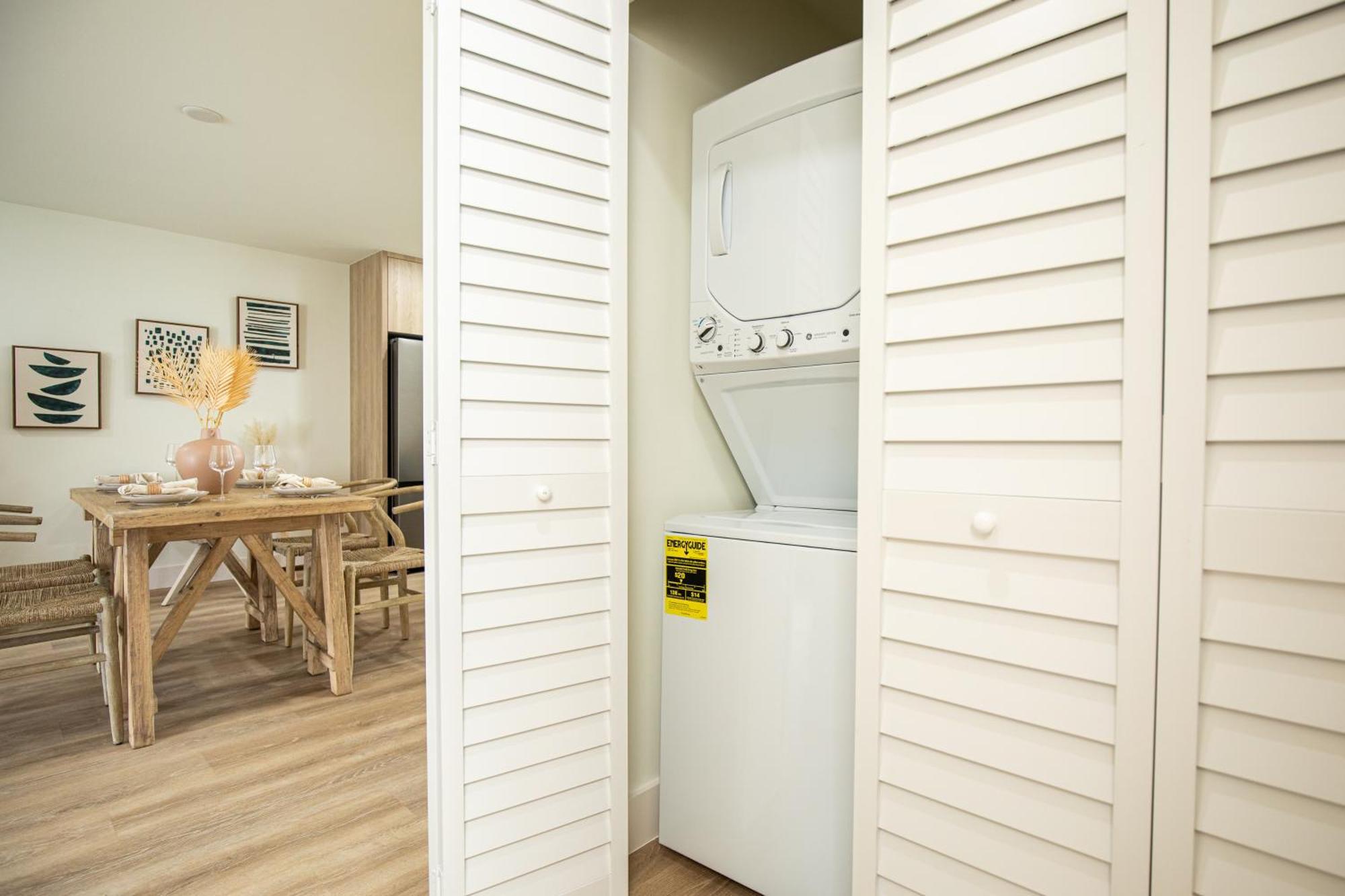 The Boho Bliss - Lakeview Elegance 3miles Downtown Holiday home *