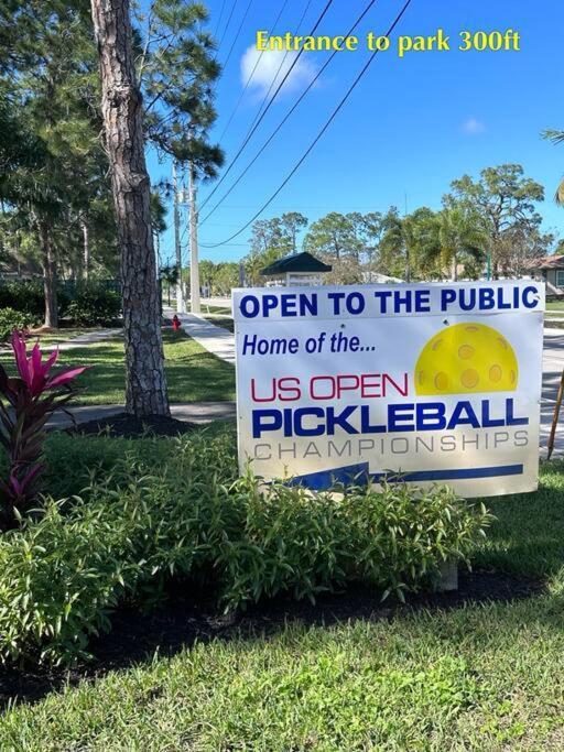 Holiday home The Boho Bliss - Lakeview Elegance 3miles Downtown Naples