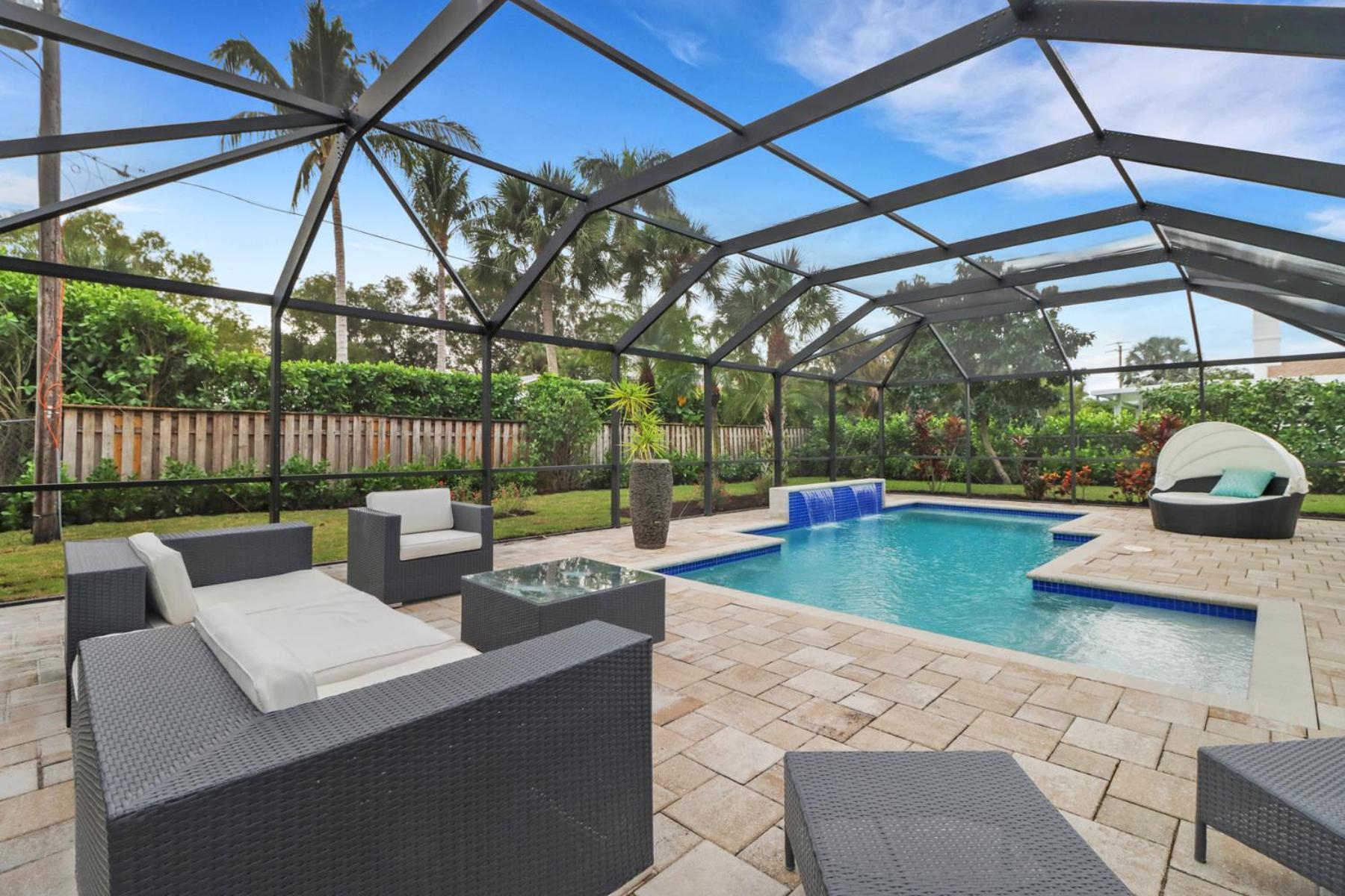 Pool In The Heart Of Naples! * Naples