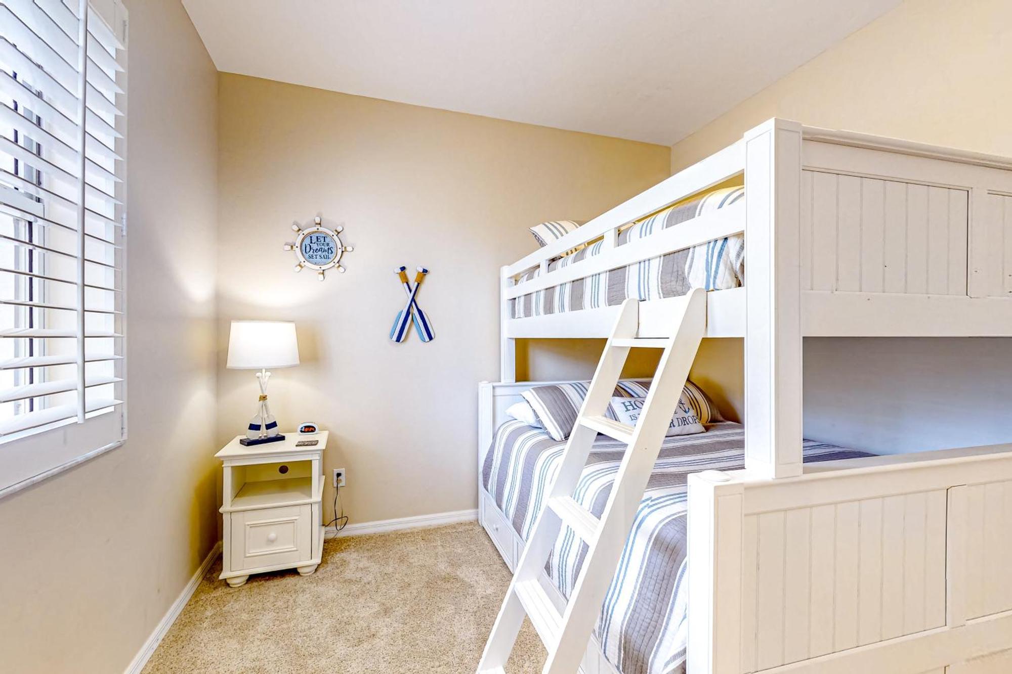 Apartment Luxury In Regatta