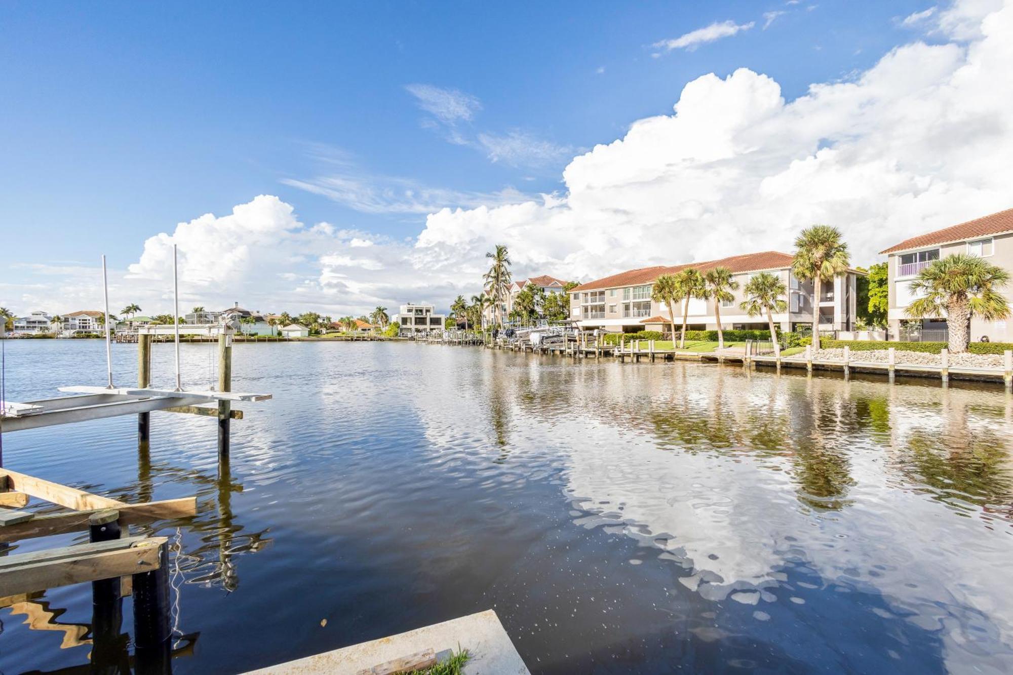 Luxury In Regatta Apartment