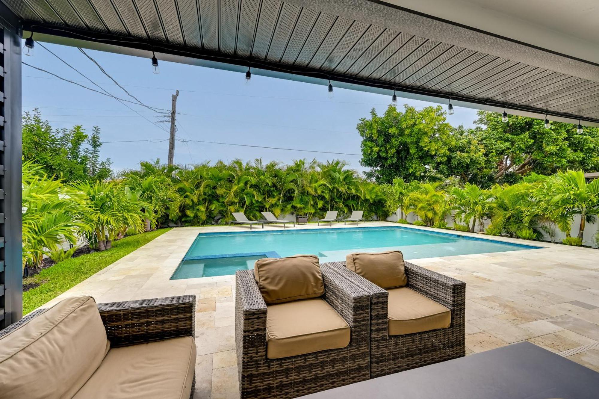Walk To Getaway With Pool In Naples!