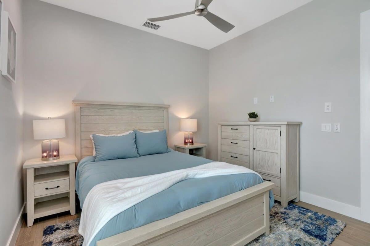 Holiday home Timeless Sophistication Discover Coastal Chic Living Naples