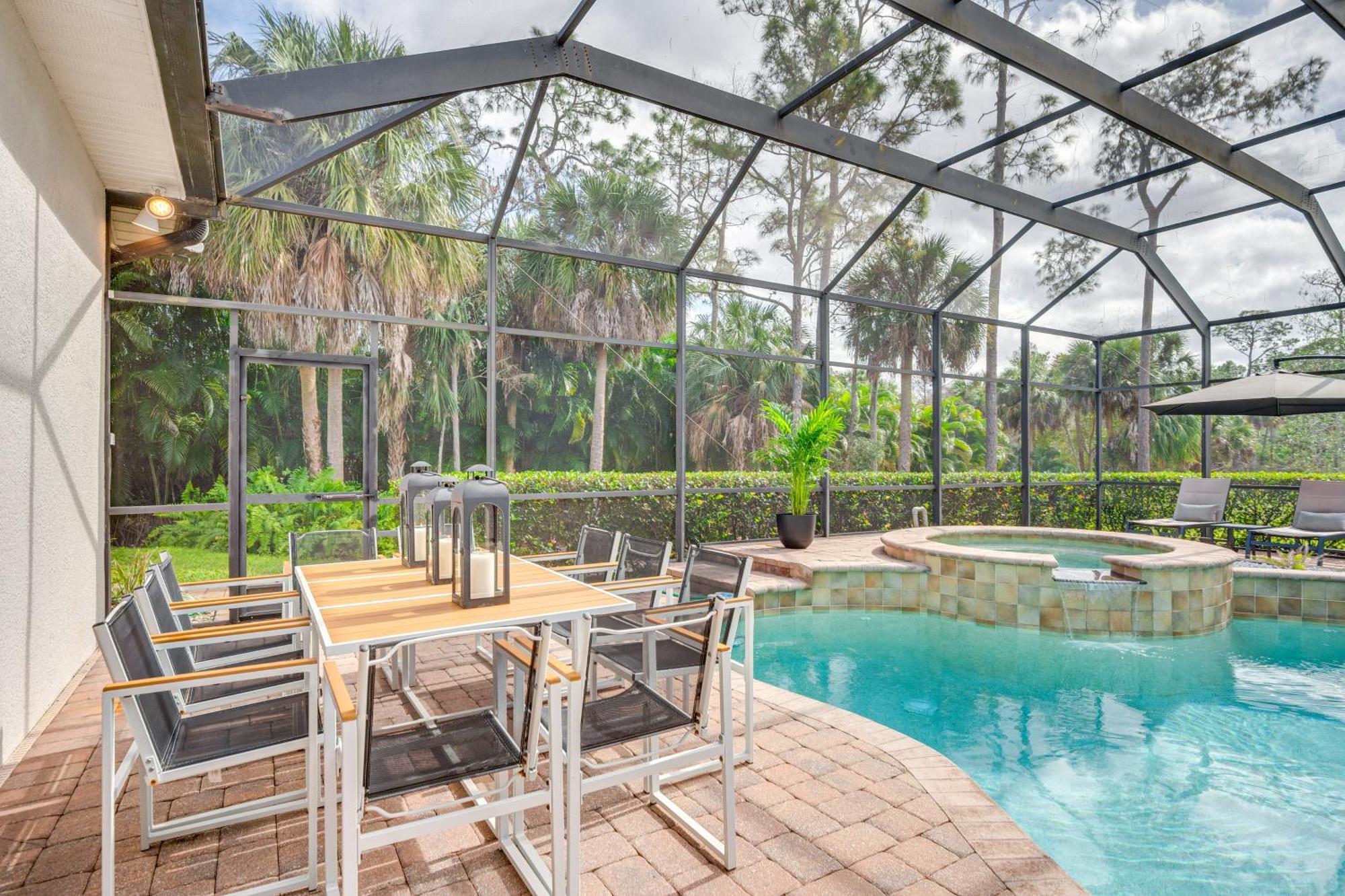 Holiday home Luxury House With Private Acreage - Near Golfing! Naples