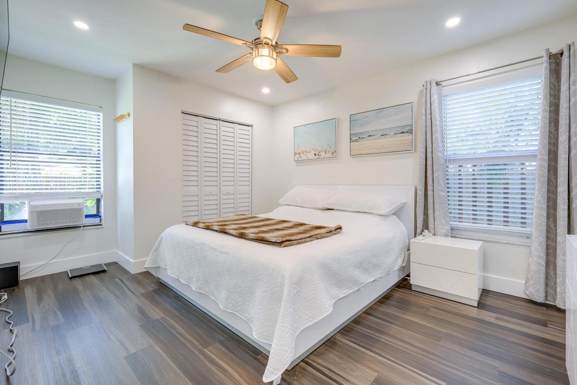 Tropical With Yard Near Beaches! * Naples