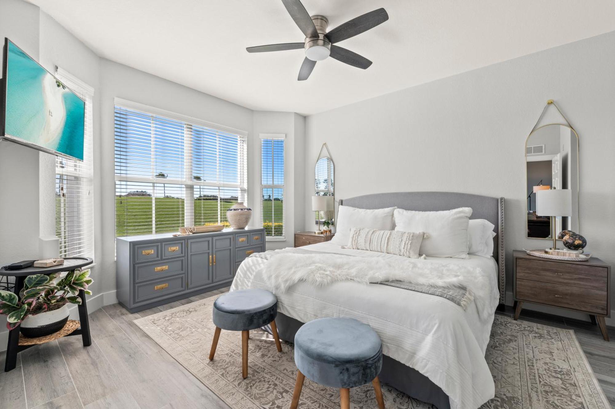 Serene Retreat: Golf-resort Pool-tennis-gym Apartment