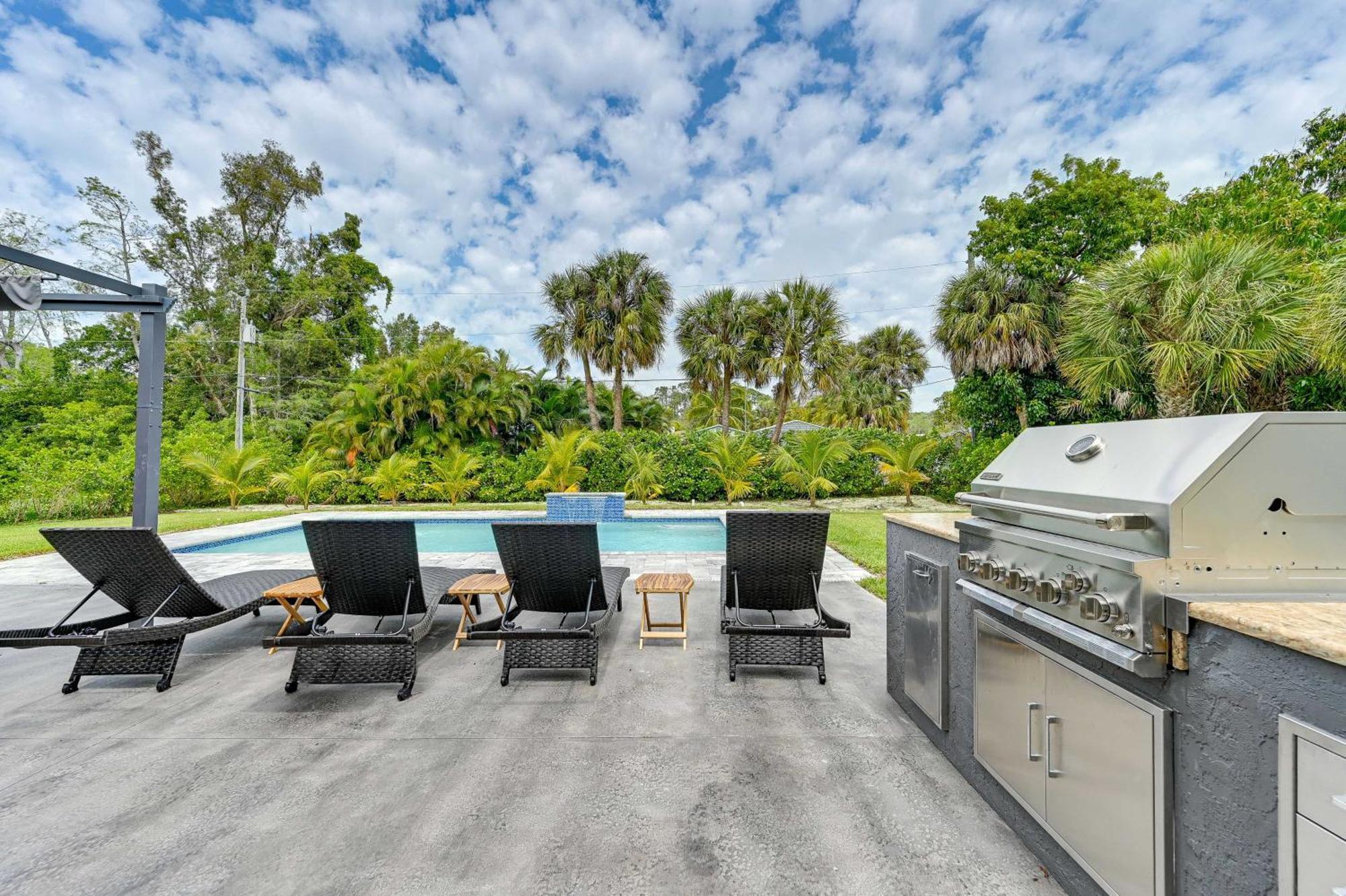 Holiday home Escape With Furnished Patio And Private Pool! Naples