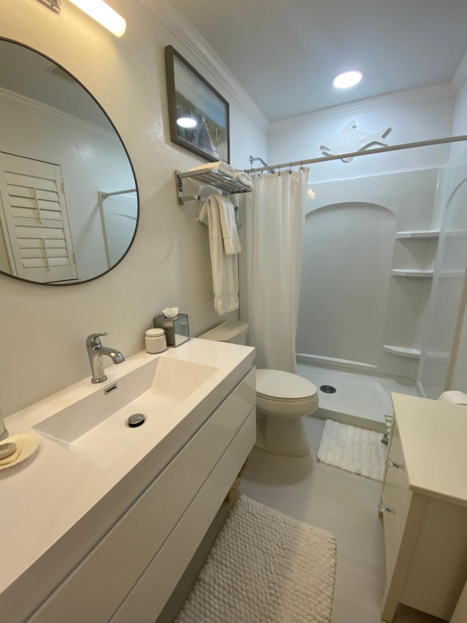 Closest 1br To Vanderbilt Beach, Full Kitchen With Dishwasher, New! Naples