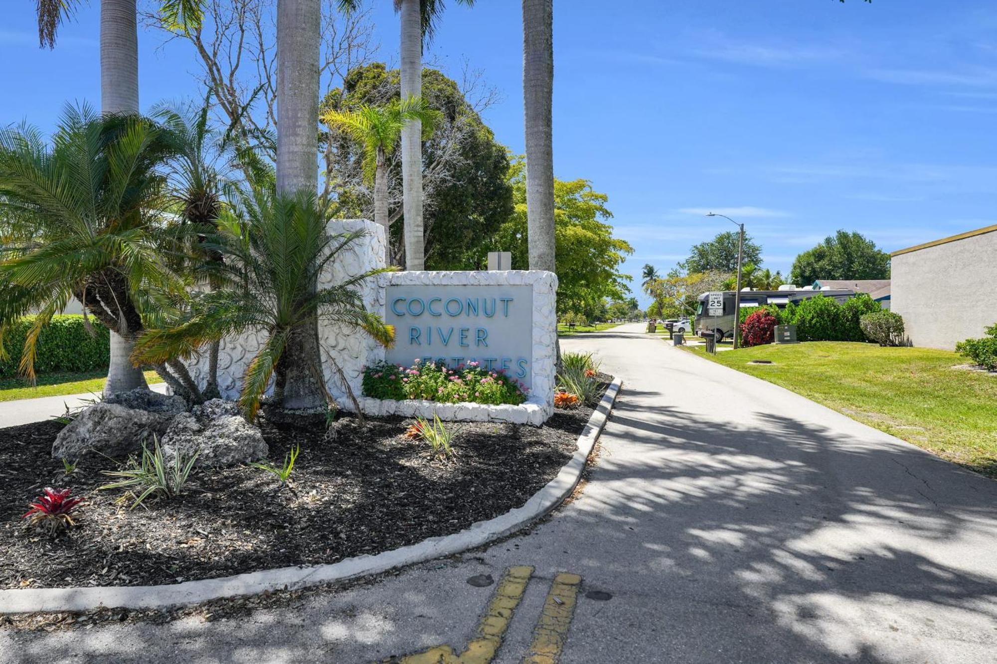 Single Family Pool - Kayak The Gordon River & Be Close To The Beach! Naples
