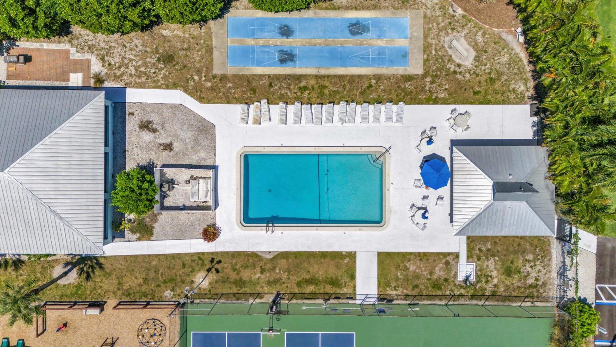Single Family Pool - Kayak The Gordon River & Be Close To The Beach! Naples