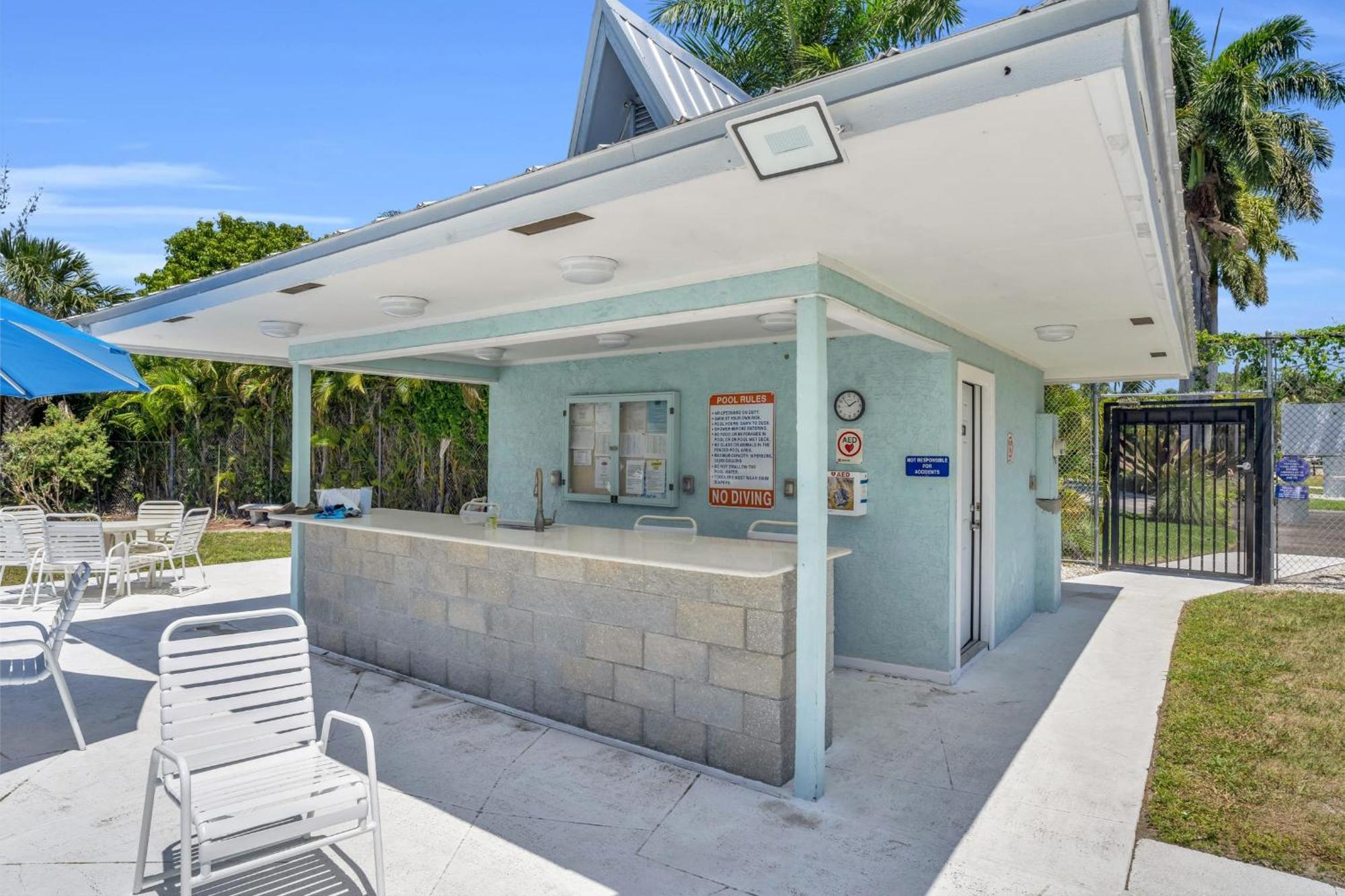 Holiday home Single Family Pool - Kayak The Gordon River & Be Close To The Beach! *