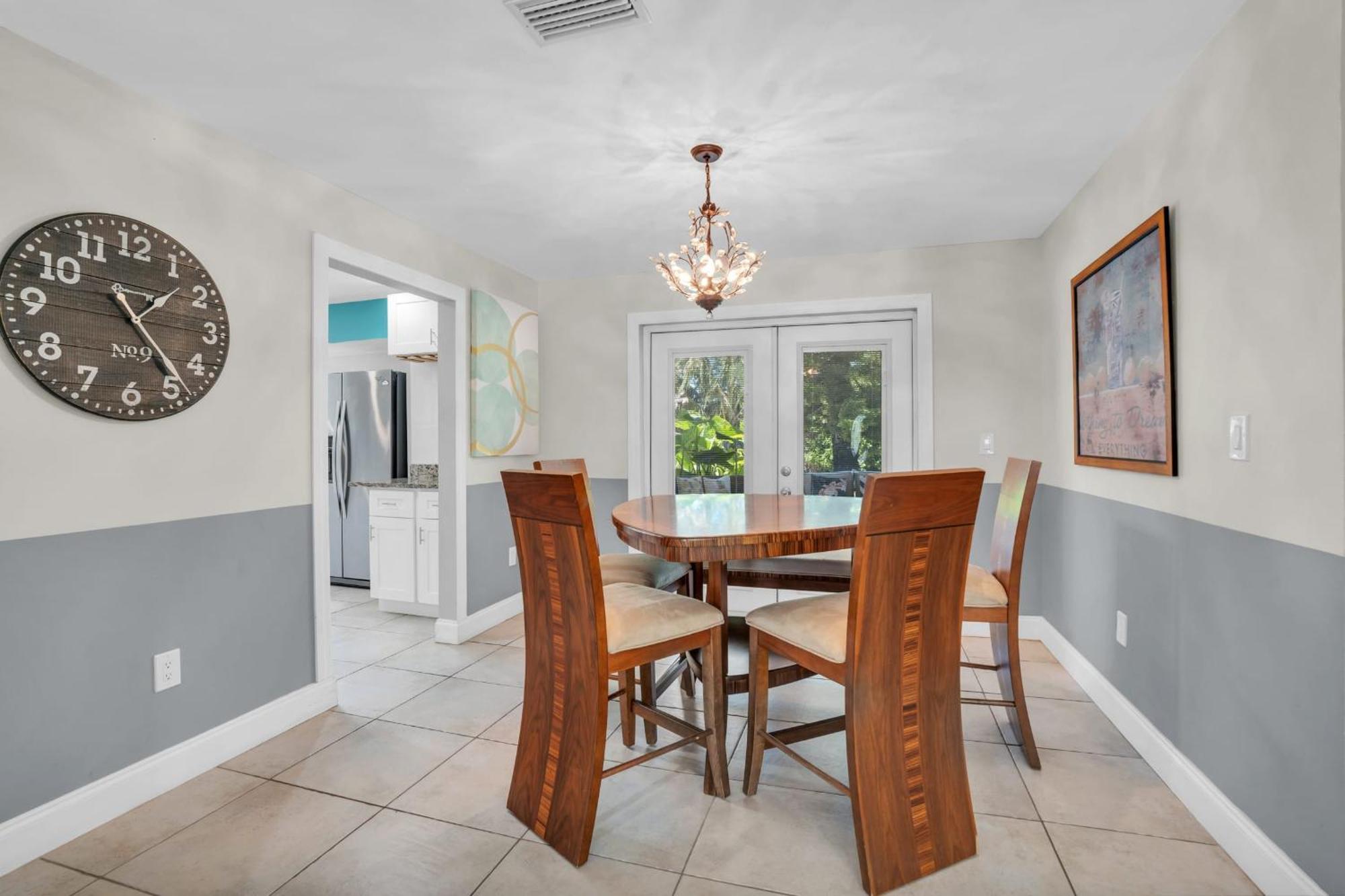 Holiday home Single Family Pool - Kayak The Gordon River & Be Close To The Beach! *