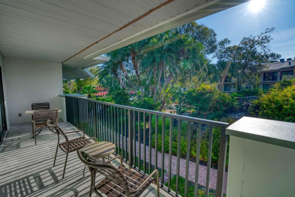 Park Shore - Pool & Bar Close To Holiday home *