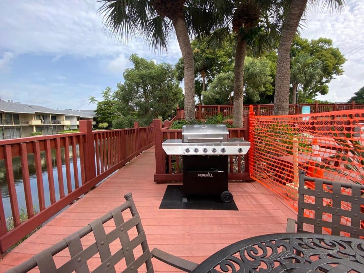 Holiday home Park Shore - Pool & Bar Close To *