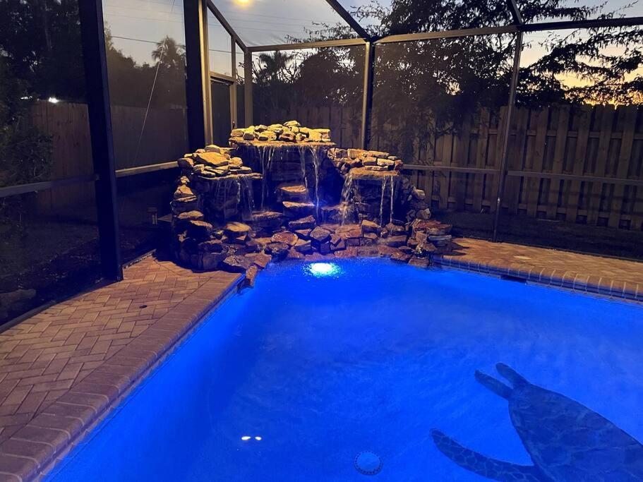 Renovated With Seasonally Heated Pool Naples