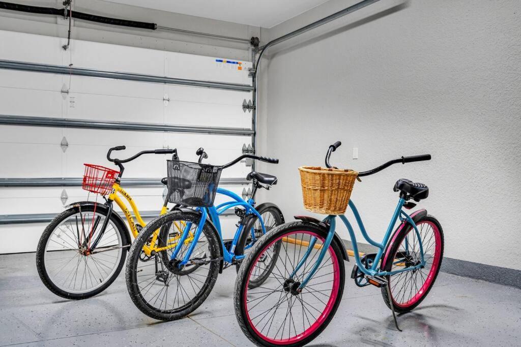 Close2beach, Sleeps 11, Pool, Firepit, Bikes, Patio
