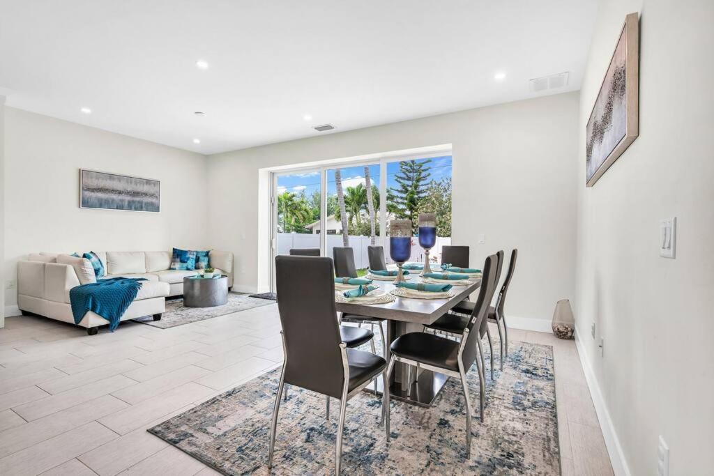 Close2beach, Sleeps 11, Pool, Firepit, Bikes, Patio Naples