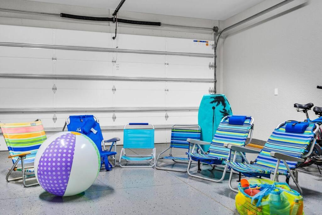 Close2beach, Sleeps 11, Pool, Firepit, Bikes, Patio