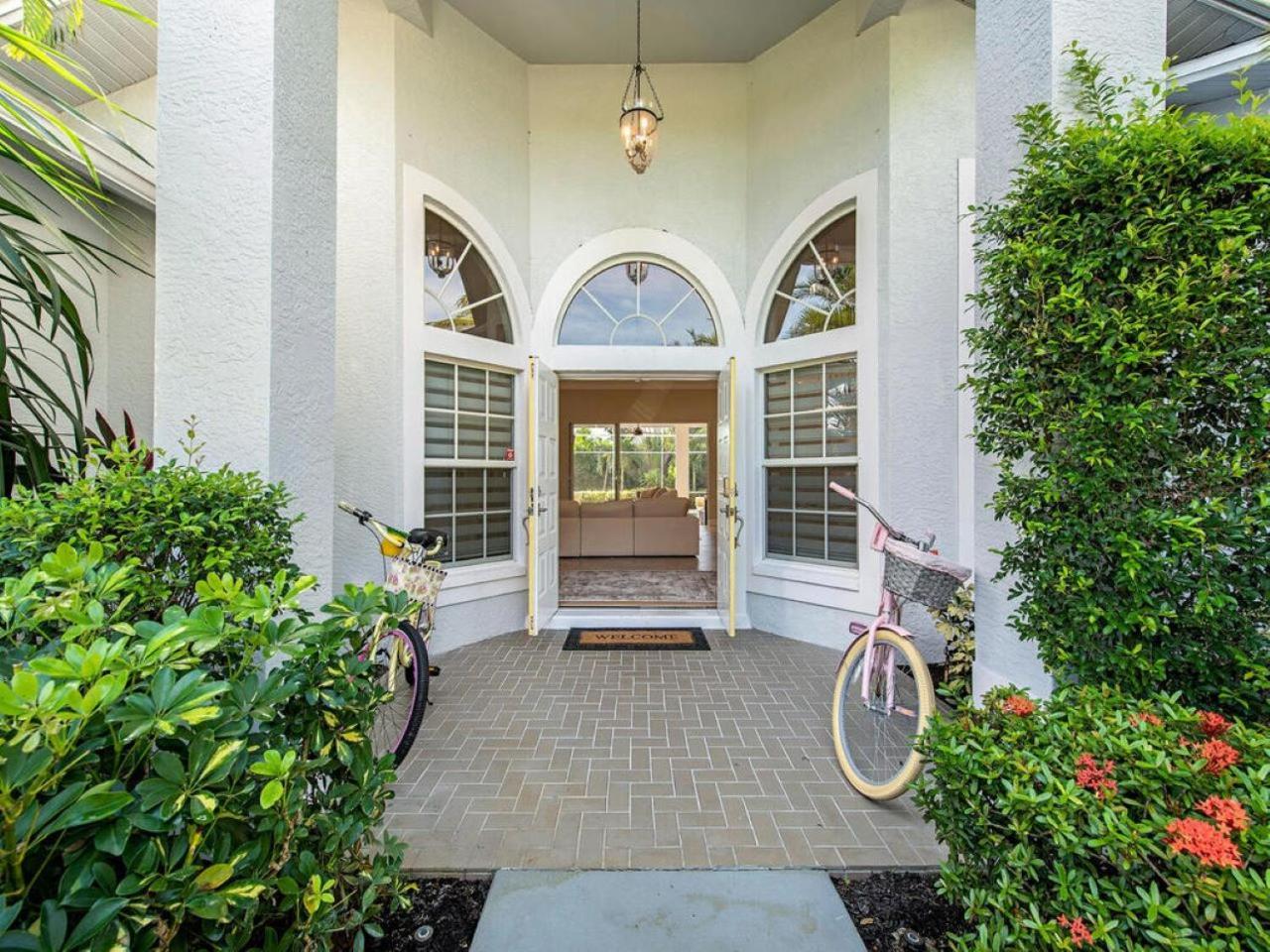 Lux Family 3 Bedroom With Pool Walk To And Mercato *