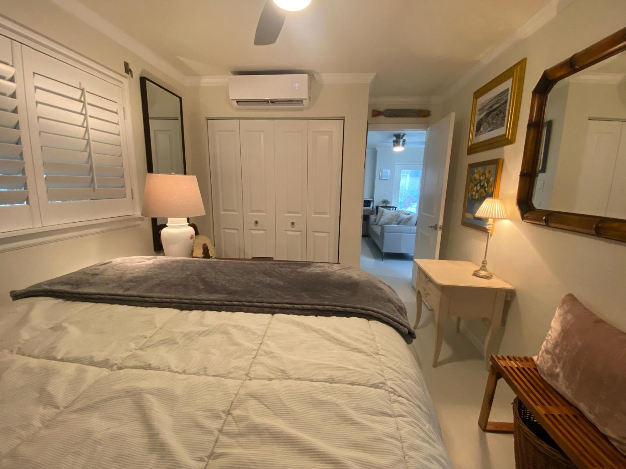 Closest 1br To Vanderbilt Beach, Full Kitchen With Dishwasher, New! * Naples