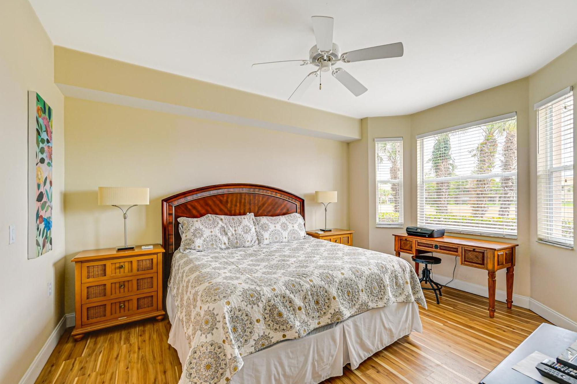 Townhome With Screened Patio! * Naples