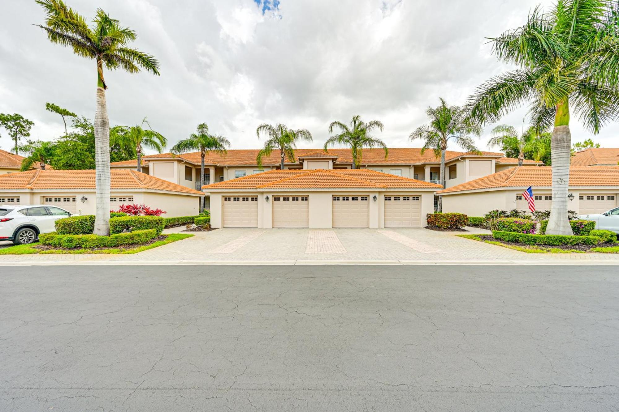 Holiday home Townhome With Screened Patio! Naples