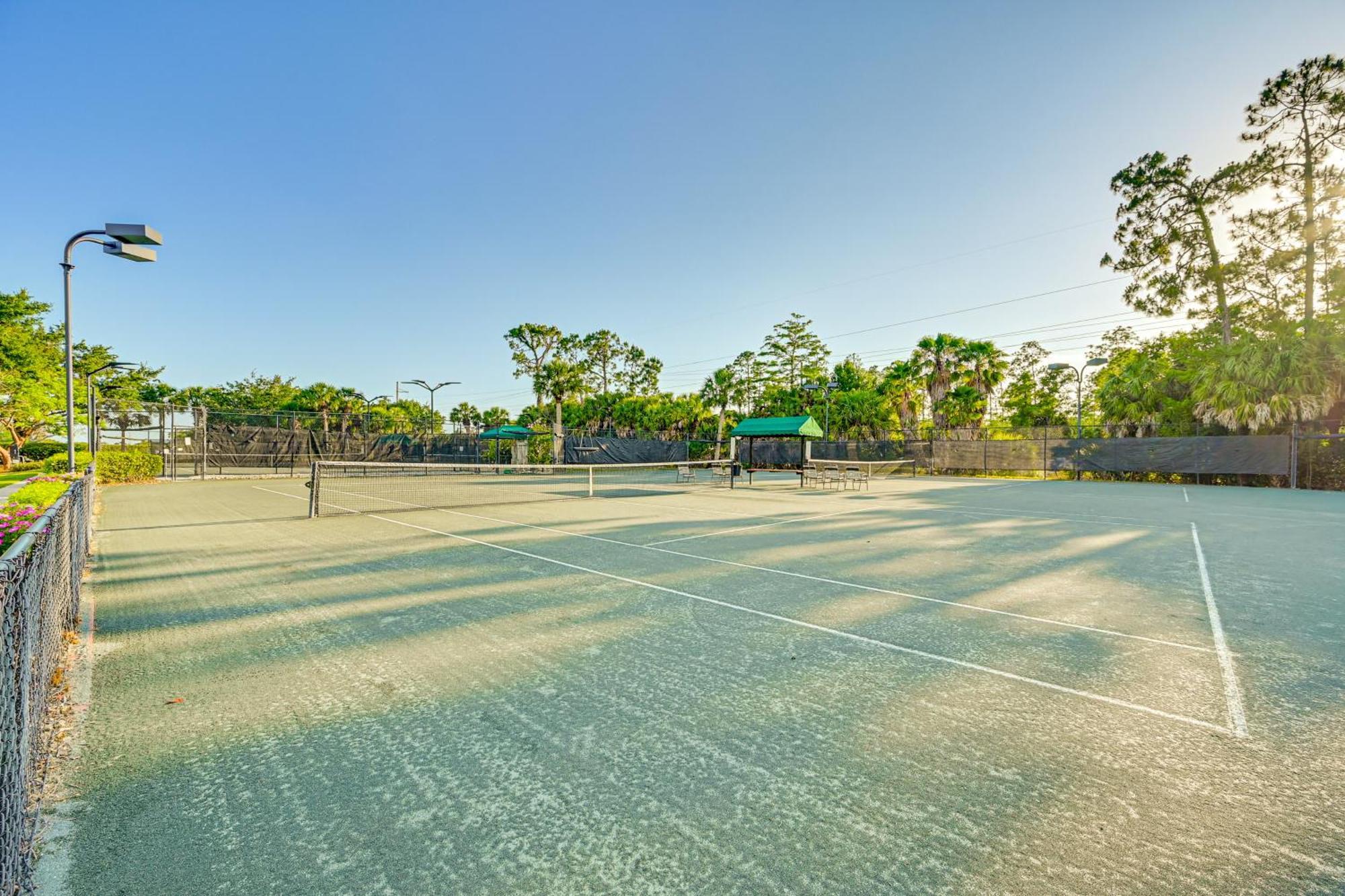 Holiday home Townhome With Screened Patio! *