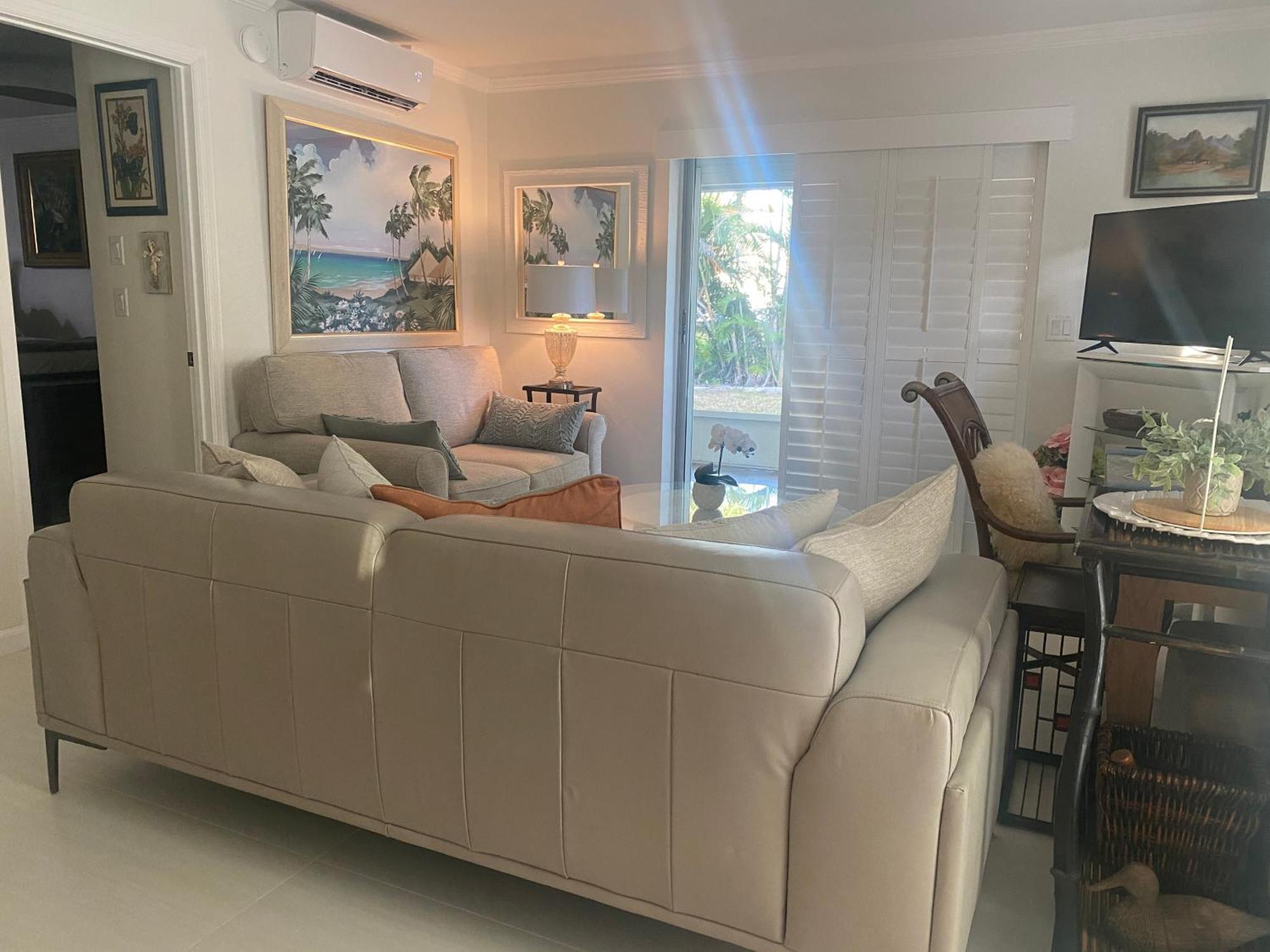 Apartment Closest 1br To Vanderbilt Beach, Full Kitchen With Dishwasher, New! *