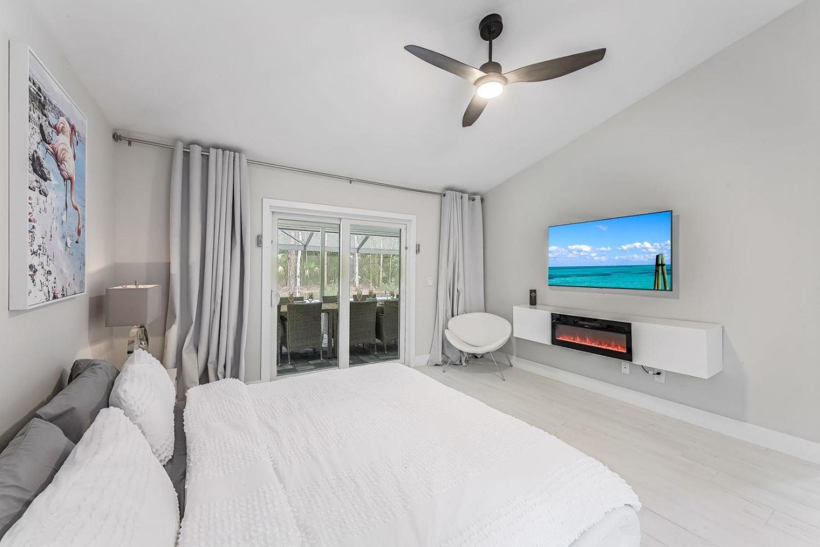 Luxury Family Pool, Jacuzzi, 2 Pickleball Court, Ping Pong Table Very Private Sleeps 8 * Naples