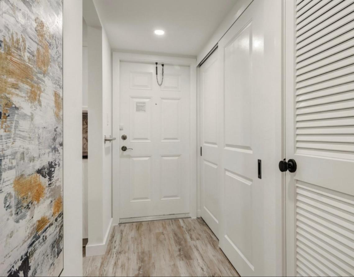 Cozy Condo, Centrally Located In Naples. Apartment *