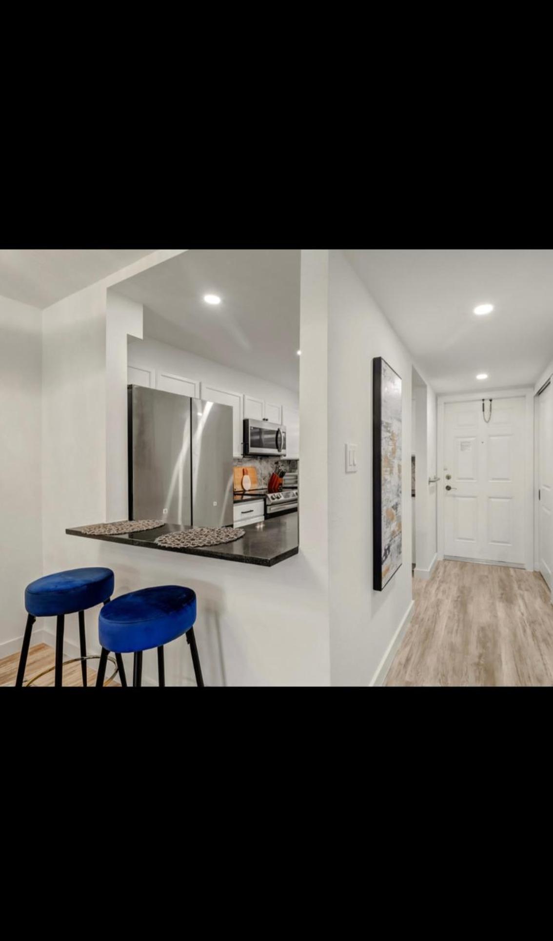 Cozy Condo, Centrally Located In Naples. Apartment Naples