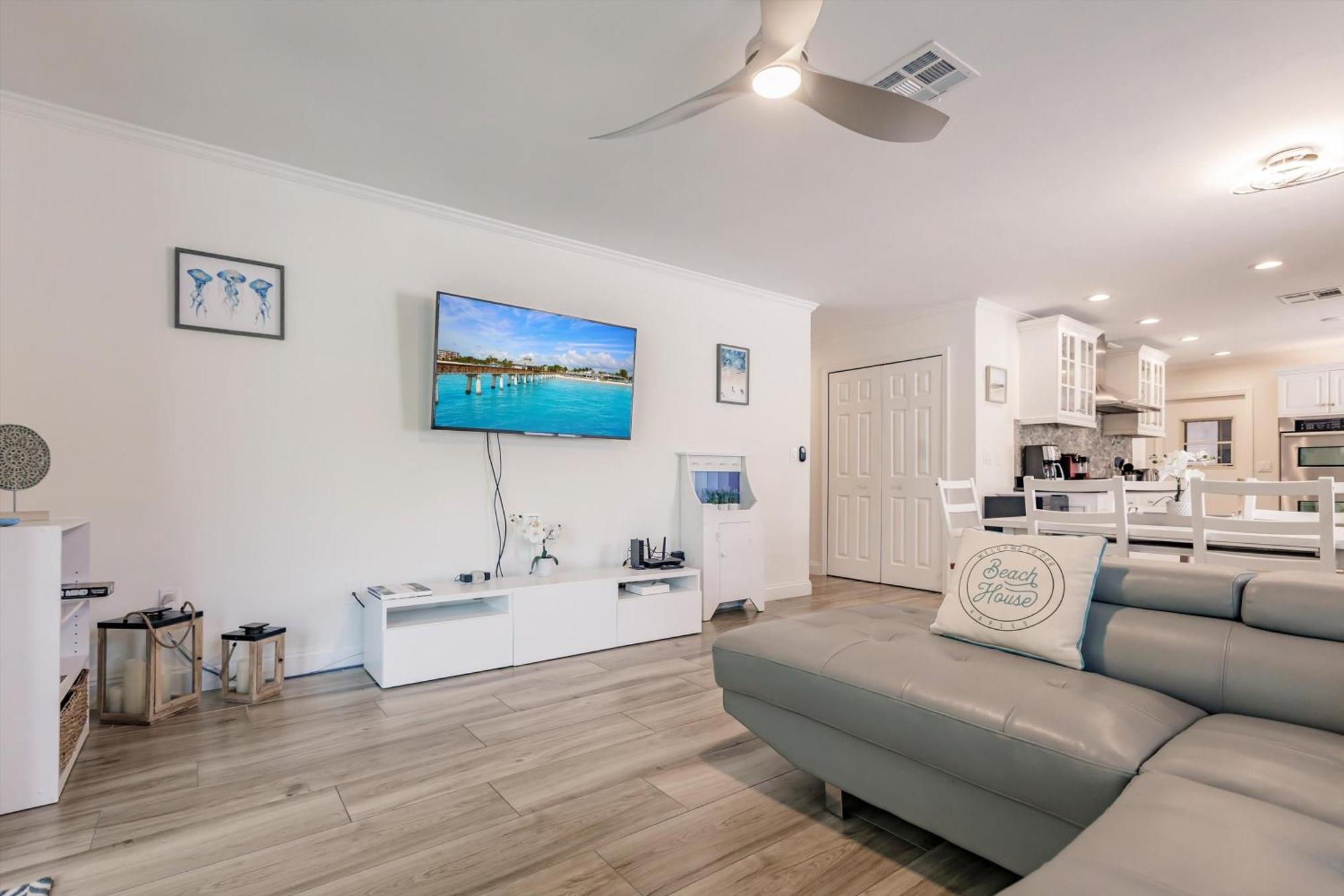Amazing With Hot Tub Jacuzzi, Bbq, Pool Table - 1 Mile To Beach!