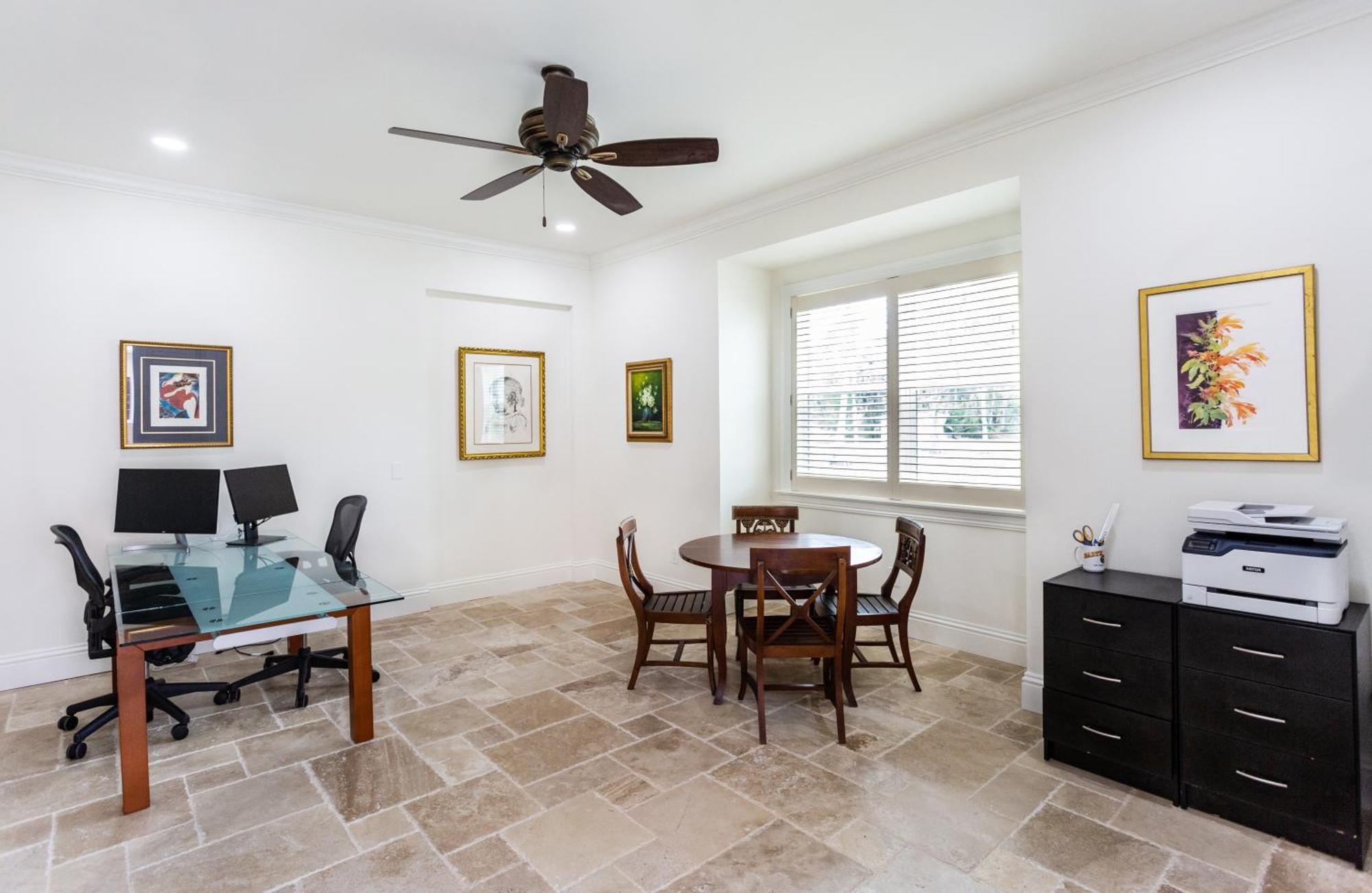 Knickerbocker Estate Home, 9 Private *