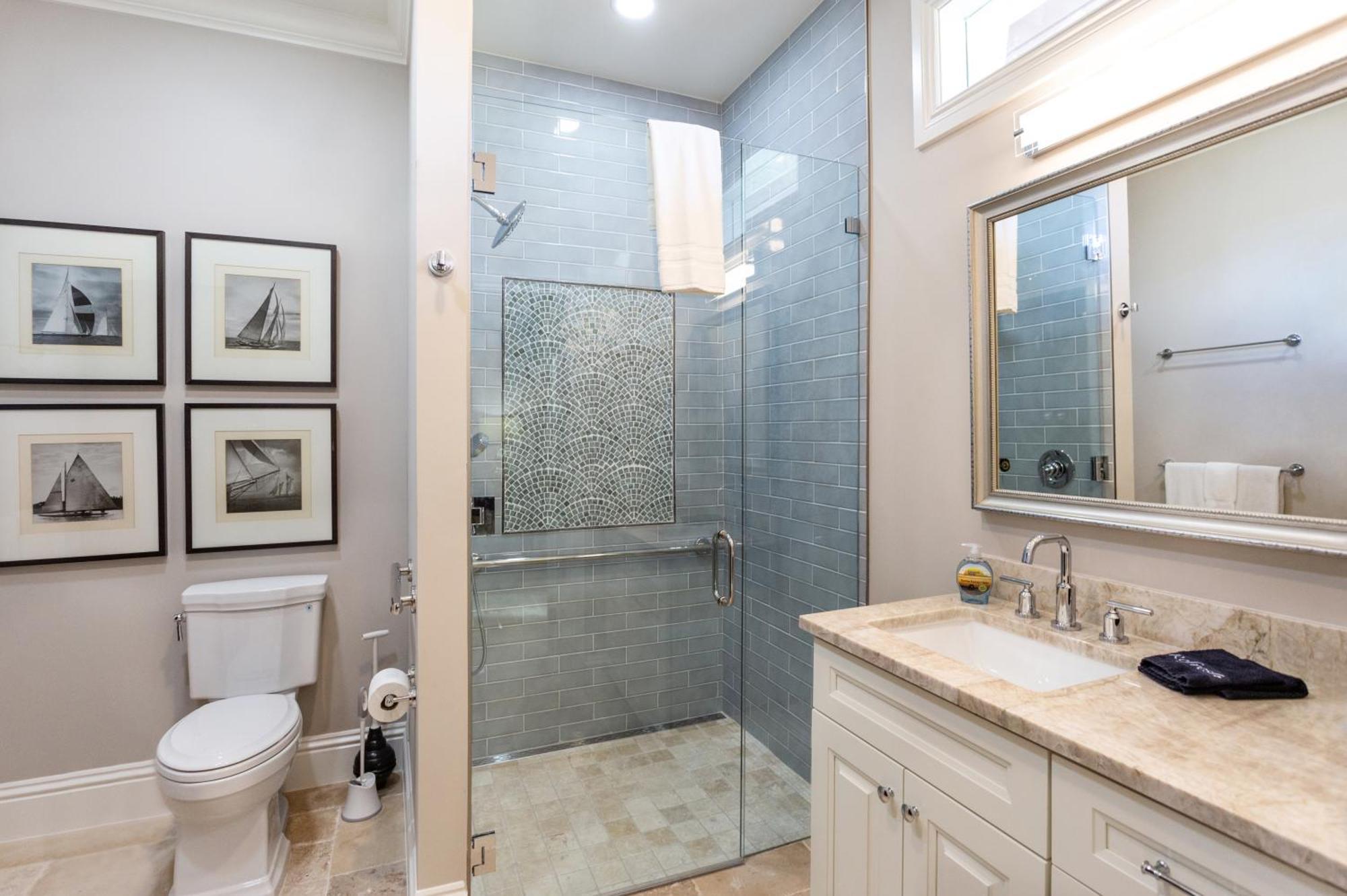 Knickerbocker Estate Home, 9 Private